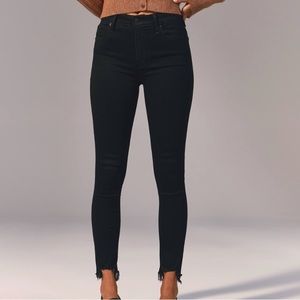 🔥 Abercrombie - Super Skinny High Rise Black Jeans - Size 28
